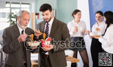 People eat Chinese noodles for lunch