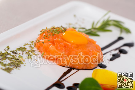 Raw salmon tartare